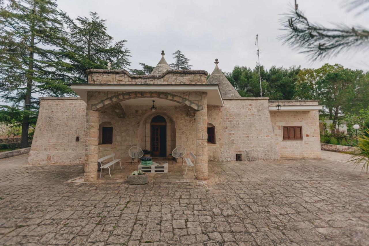 Trulli Pinnacoli โลโกโรตอนโด ภายนอก รูปภาพ