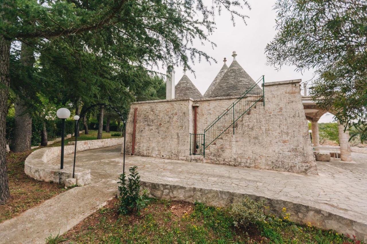 Trulli Pinnacoli โลโกโรตอนโด ภายนอก รูปภาพ