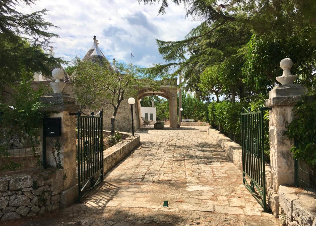 Trulli Pinnacoli โลโกโรตอนโด ภายนอก รูปภาพ