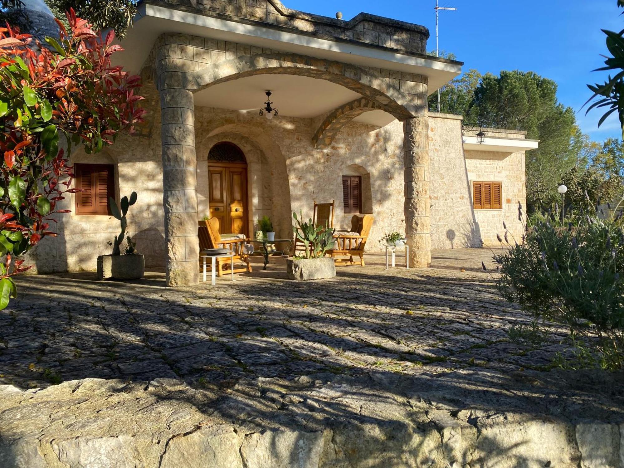 Trulli Pinnacoli โลโกโรตอนโด ภายนอก รูปภาพ